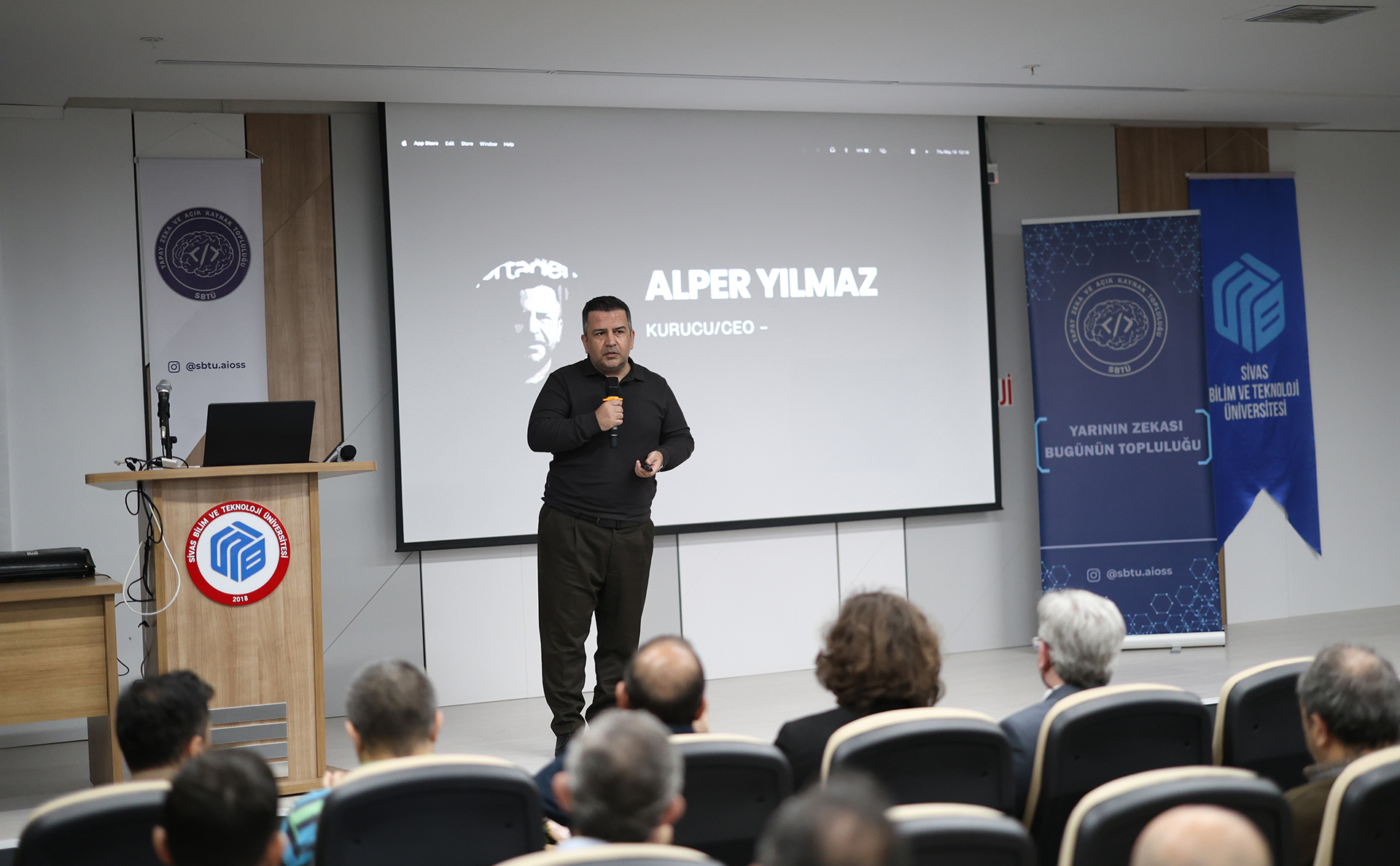 SBTÜ’de Yapay Zekâ Çağında Türkiye’nin ve Yeni Neslin Rolü Konferansı Gerçekleştirildi