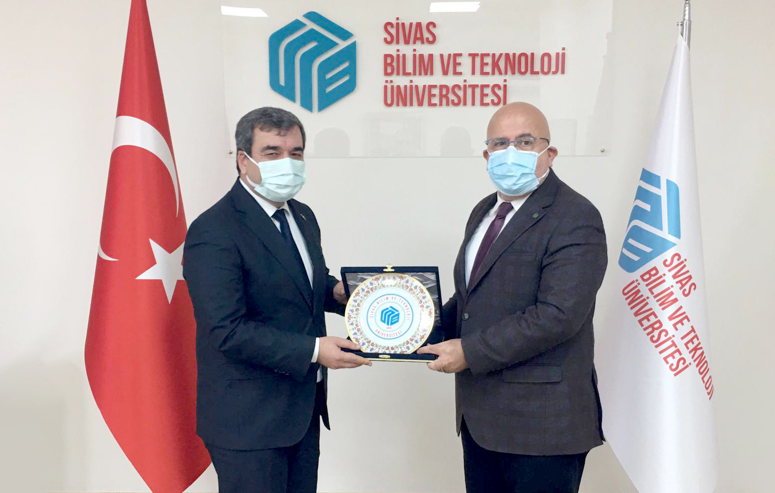 Dr. Necmi Özdemir'den Rektörümüz Prof. Dr. Mehmet Kul’a Ziyaret