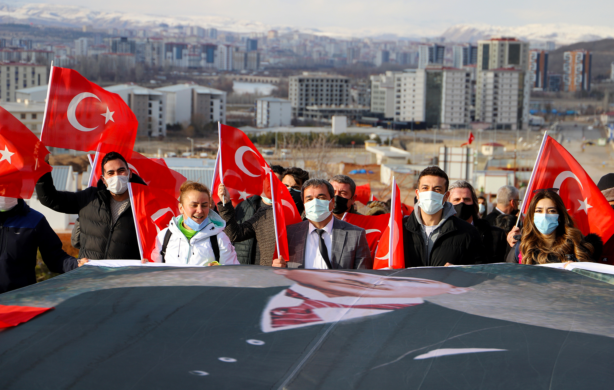 Çanakkale Şehitlerini Anma Yürüyüşü Gerçekleştirildi