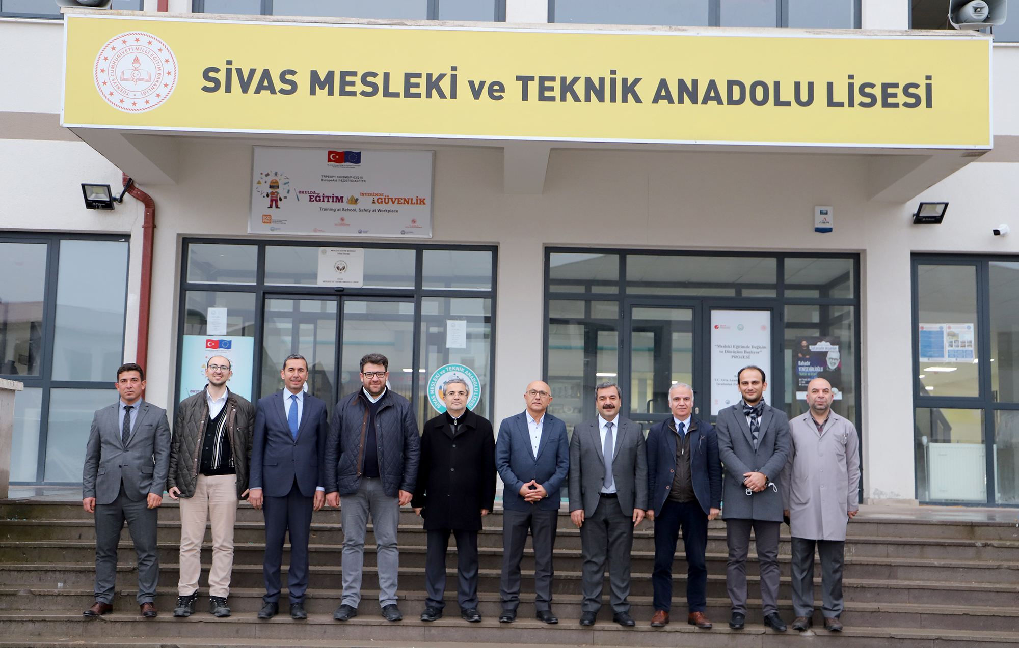 SBTÜ Rektörü Prof. Dr. Mehmet Kul ve Beraberindeki Heyet Sivas Mesleki ve Teknik Anadolu Lisesini Ziyaret Etti