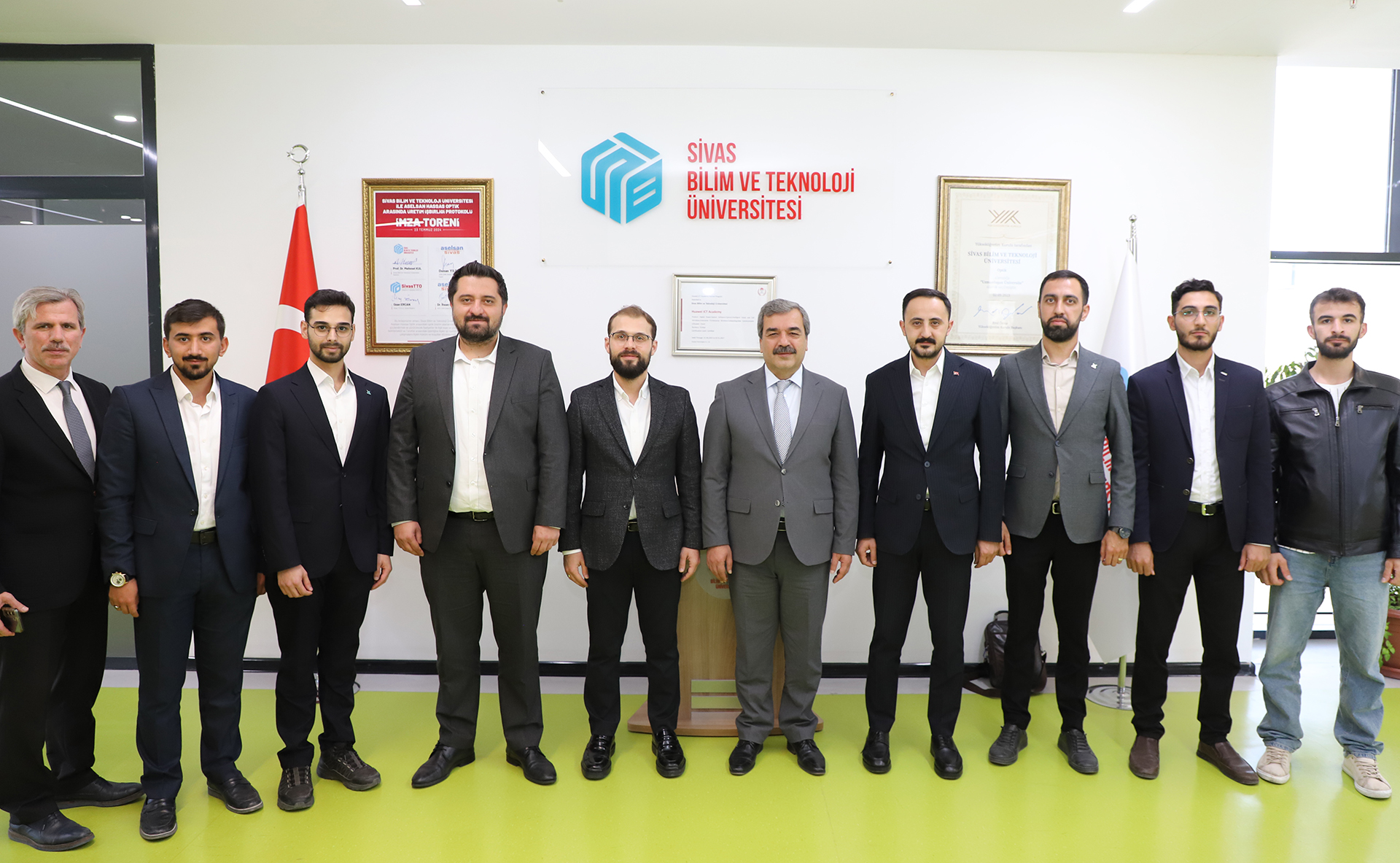 TÜGVA Yönetiminden Rektörümüz Prof. Dr. Mehmet Kul’a Nezaket Ziyareti
