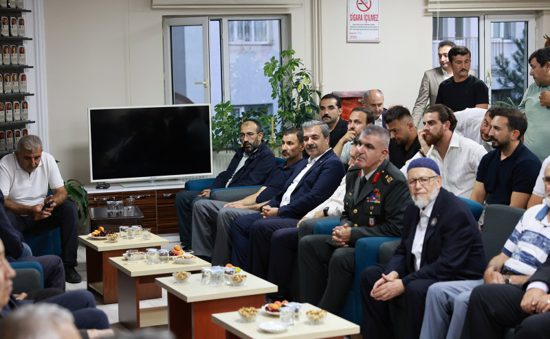 Rektörümüz Prof. Dr. Mehmet Kul, Sivas Şehit Aileleri ve Gaziler Derneğini Ziyaret Etti