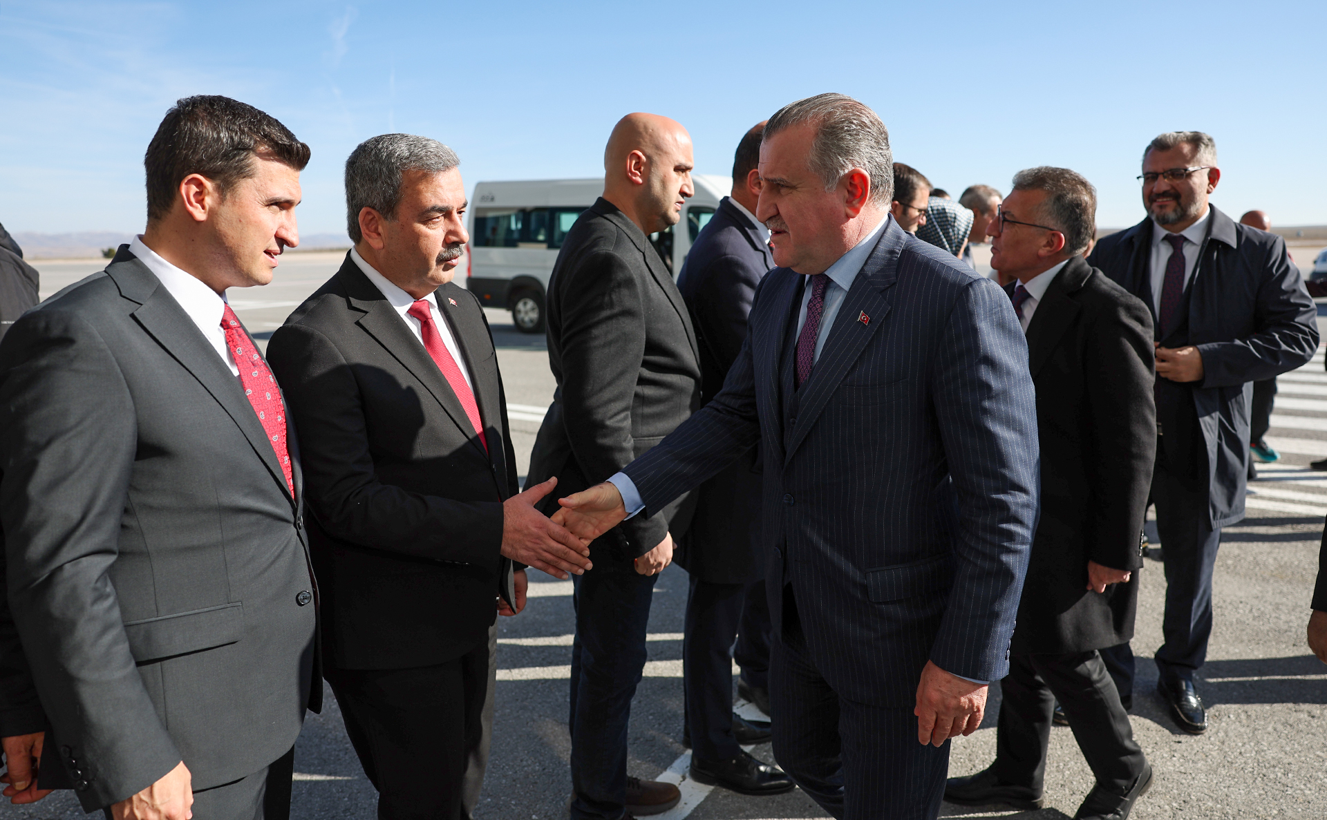 Gençlik ve Spor Bakanı Osman Aşkın Bak Sivas'ta