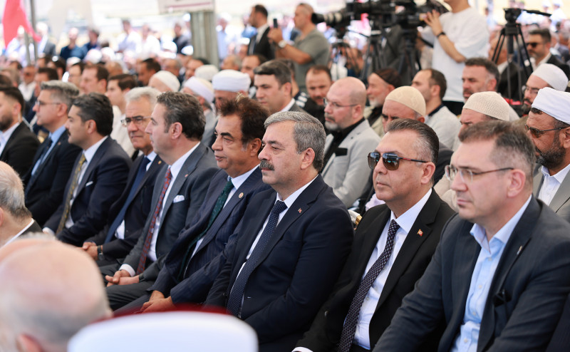 Rektörümüz Prof. Dr. Mehmet Kul, Siyer-i Nebi Külliyesi Açılışı ve Eğitime Destek Platformu Toplantısına Katıldı