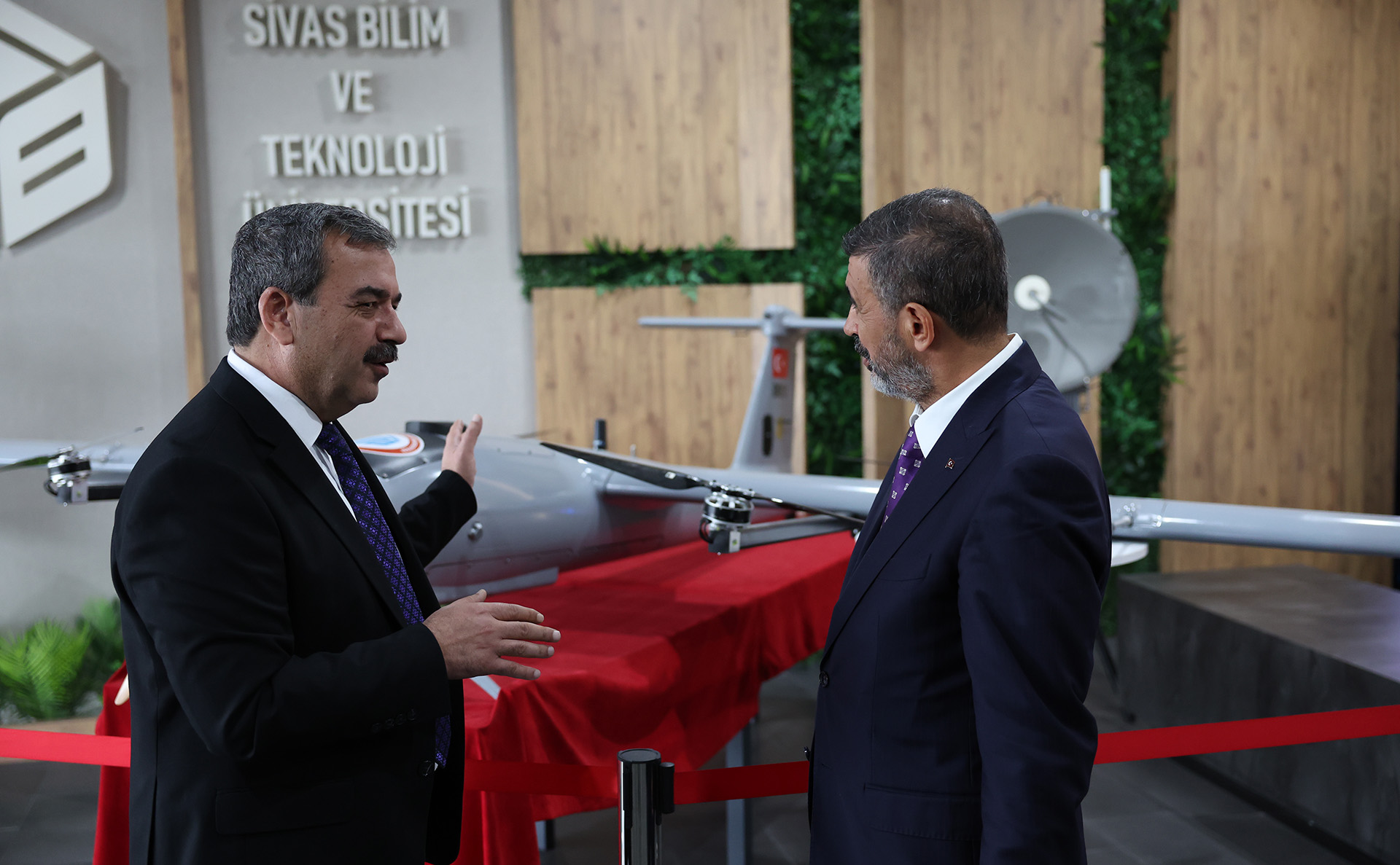 Sivas Platformu Genel Başkan Yardımcısı İş İnsanı Erol Bulut’tan Rektörümüze Nezaket Ziyareti