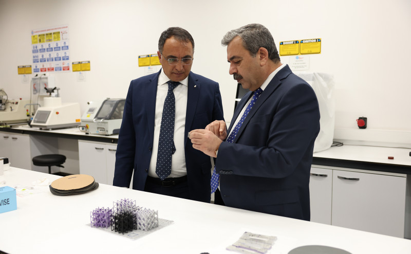 T.C. Ziraat Bankası Sivas Bölge Müdürü Murat BEDİR SBTÜ’de