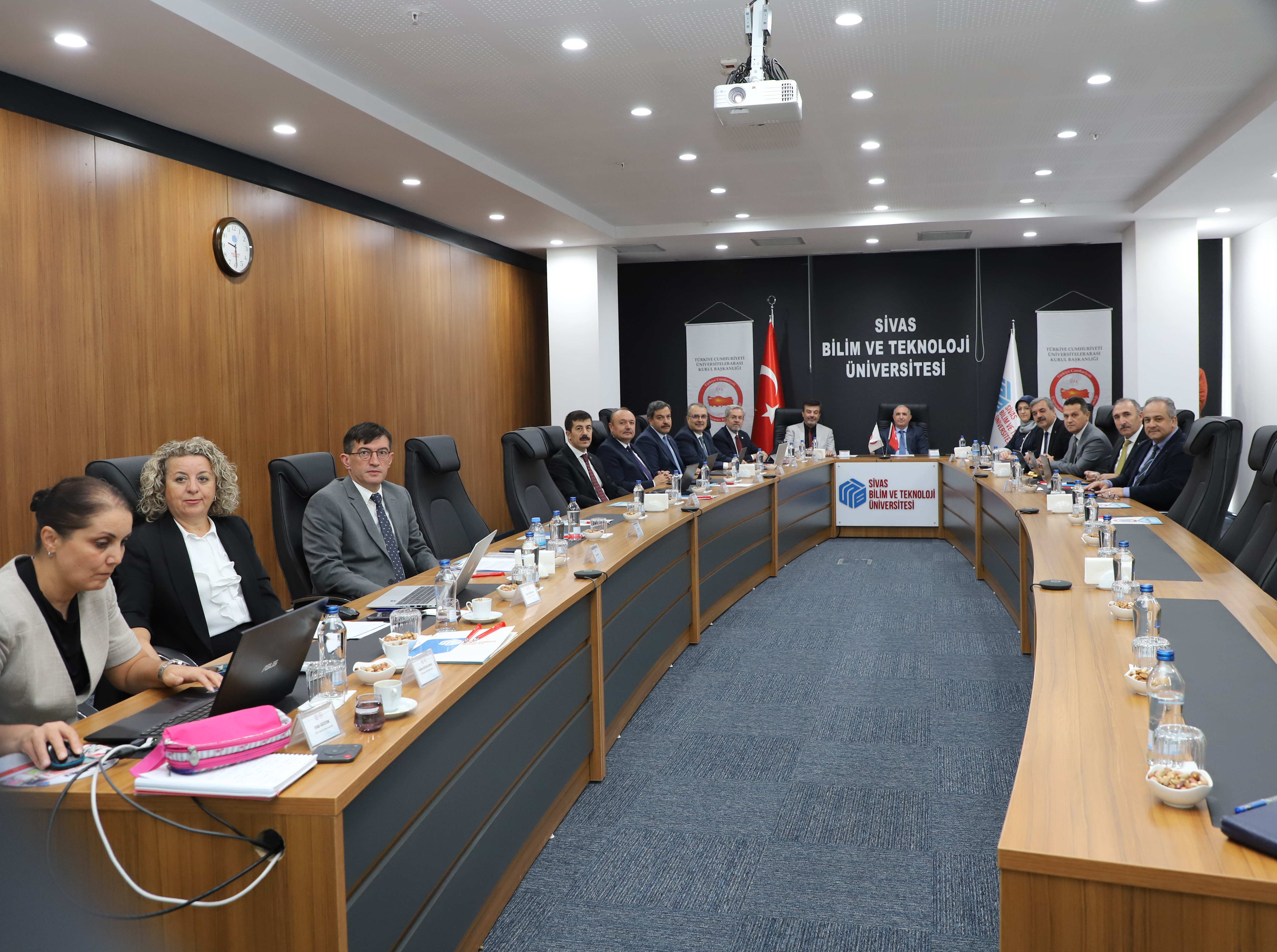 ÜAK 2025 Eylül Toplantısı SBTÜ Ev Sahipliğinde Gerçekleştirildi